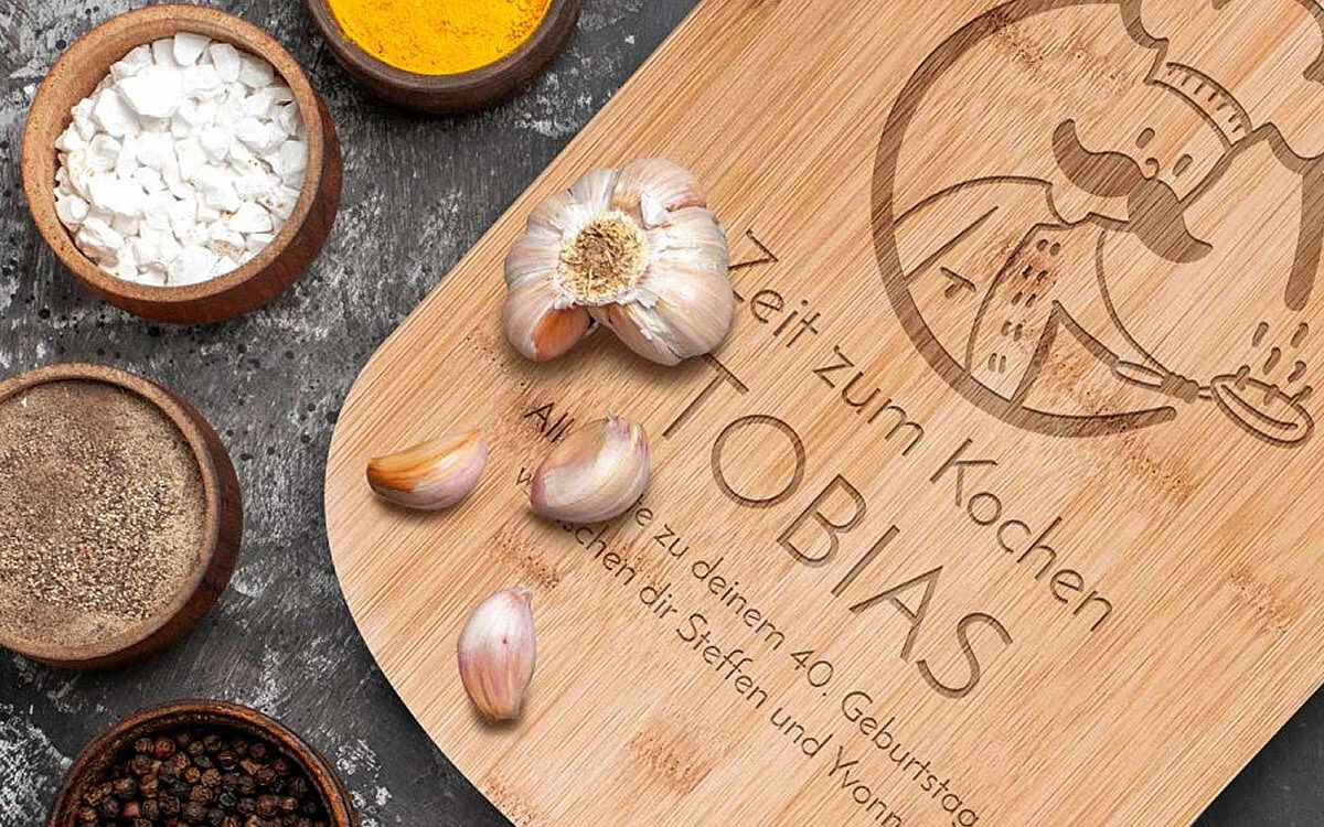 Personalisiertes Bambus Schneidebrett - maverton.de Personalisiertes Bambus Schneidebrett - maverton.de