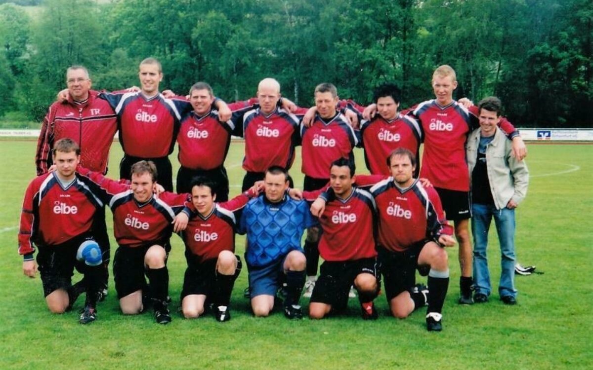 1 Mannschaft 2003 04 1 Mannschaft 2003 04