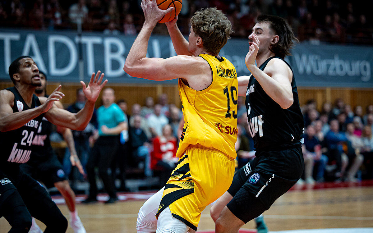 20250304 Wue Baskets Athen 21 20250304 Wue Baskets Athen 21