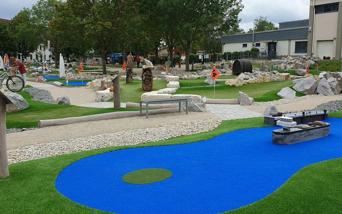 Adventure Golf in KT 13 Gross Adventure Golf in KT 13 Gross