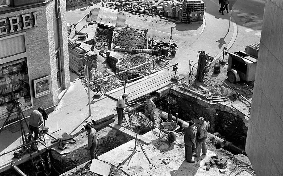 Bau der Fussgaengerunterfuehrung Barbarossaplatz 1965 WVV Bau der Fussgaengerunterfuehrung Barbarossaplatz 1965 WVV