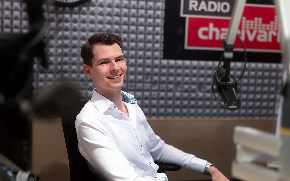 Charivari Moderator Marcus Braun v2 Charivari Moderator Marcus Braun v2