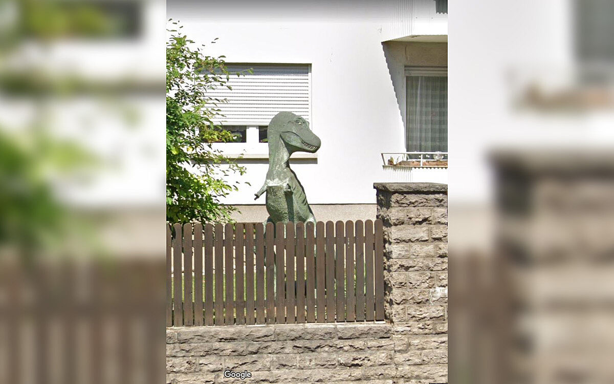 Dinosaurier Robert Koch Strasse Grombueh WEB Dinosaurier Robert Koch Strasse Grombueh WEB