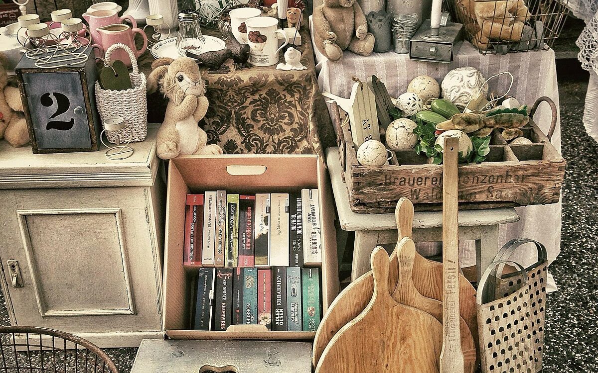 Flohmarkt Flohmarkt