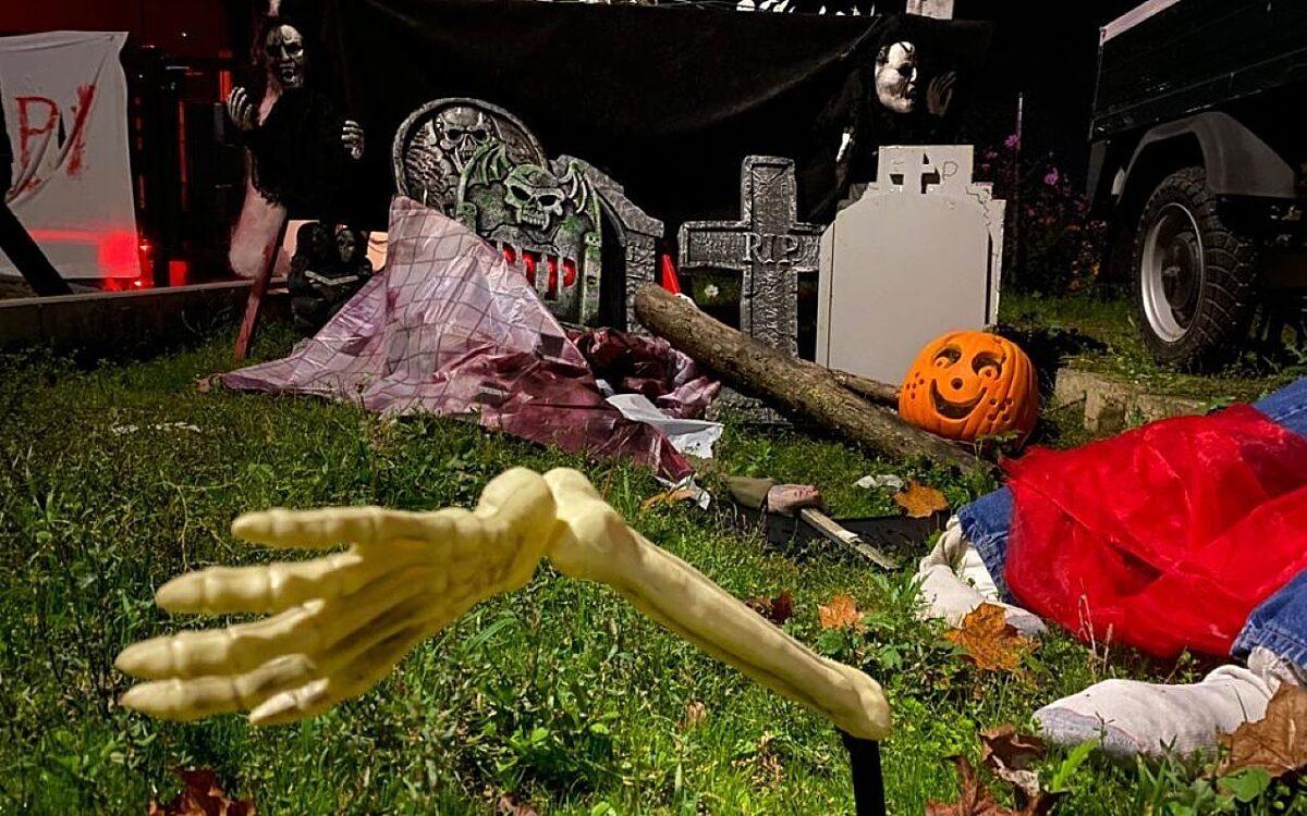 Halloween Haus in Lengfeld Friedhof Halloween Haus in Lengfeld Friedhof