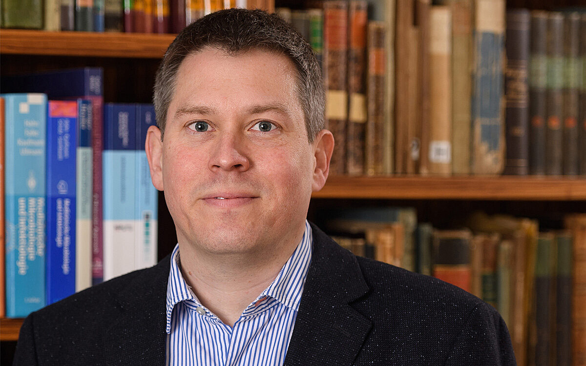 Oliver Kurzai Institut fuer Hygiene und Mikrobiologie Universitaet Wuerzburg Oliver Kurzai Institut fuer Hygiene und Mikrobiologie Universitaet Wuerzburg