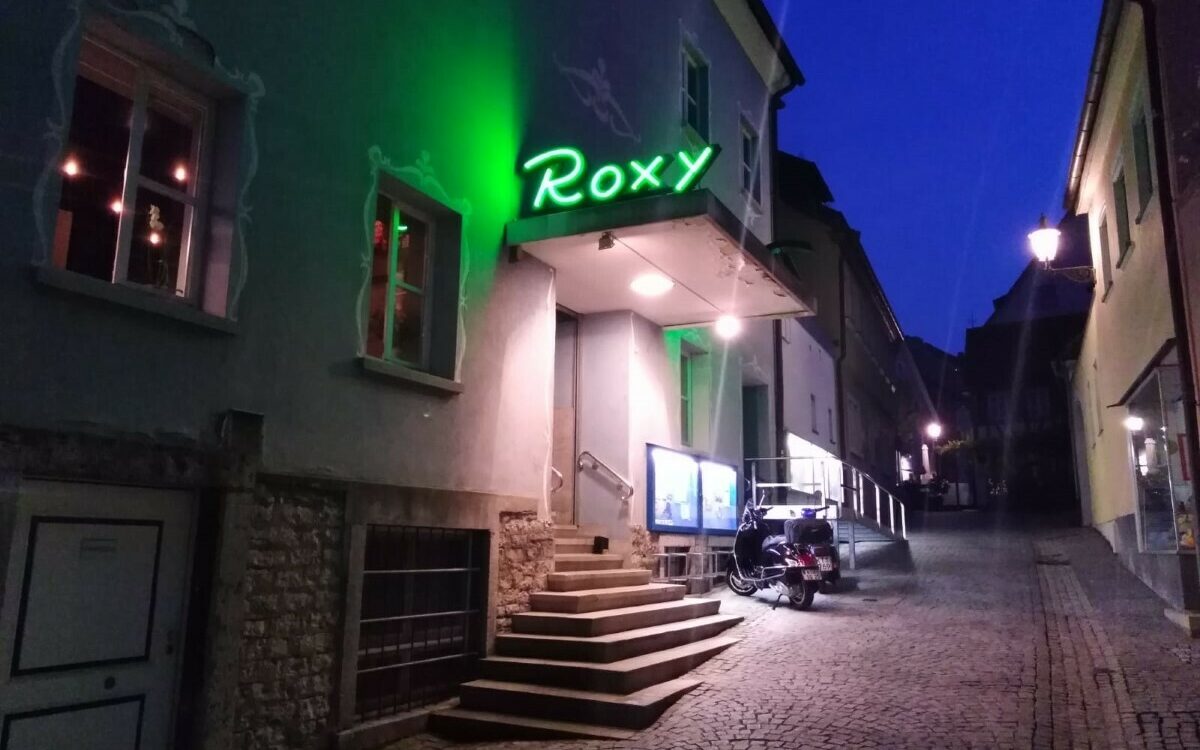 Roxy2 Roxy2