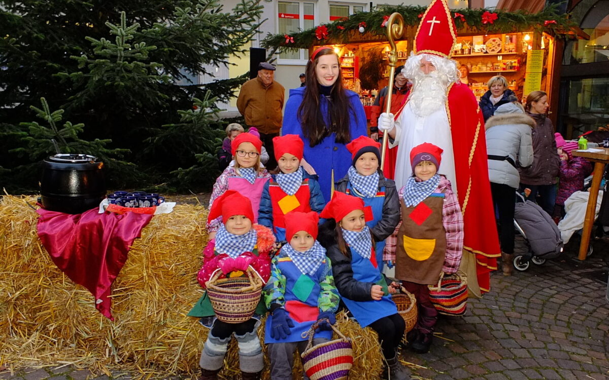 Schneewittchen Weihnachtsmarkt Lohr Schneewittchen Ernst Huber Schneewittchen Weihnachtsmarkt Lohr Schneewittchen Ernst Huber