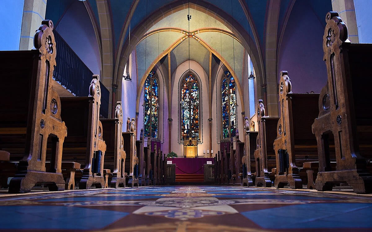 Teaser Gottesdienst Kirche Innenraum pixabay cpom Teaser Gottesdienst Kirche Innenraum pixabay cpom