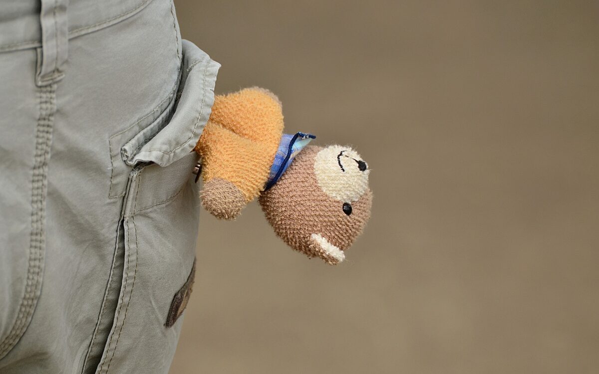 Teddybaer Hosentasche Kinderschutz Selbstverteidigung Praevention Teddybaer Hosentasche Kinderschutz Selbstverteidigung Praevention