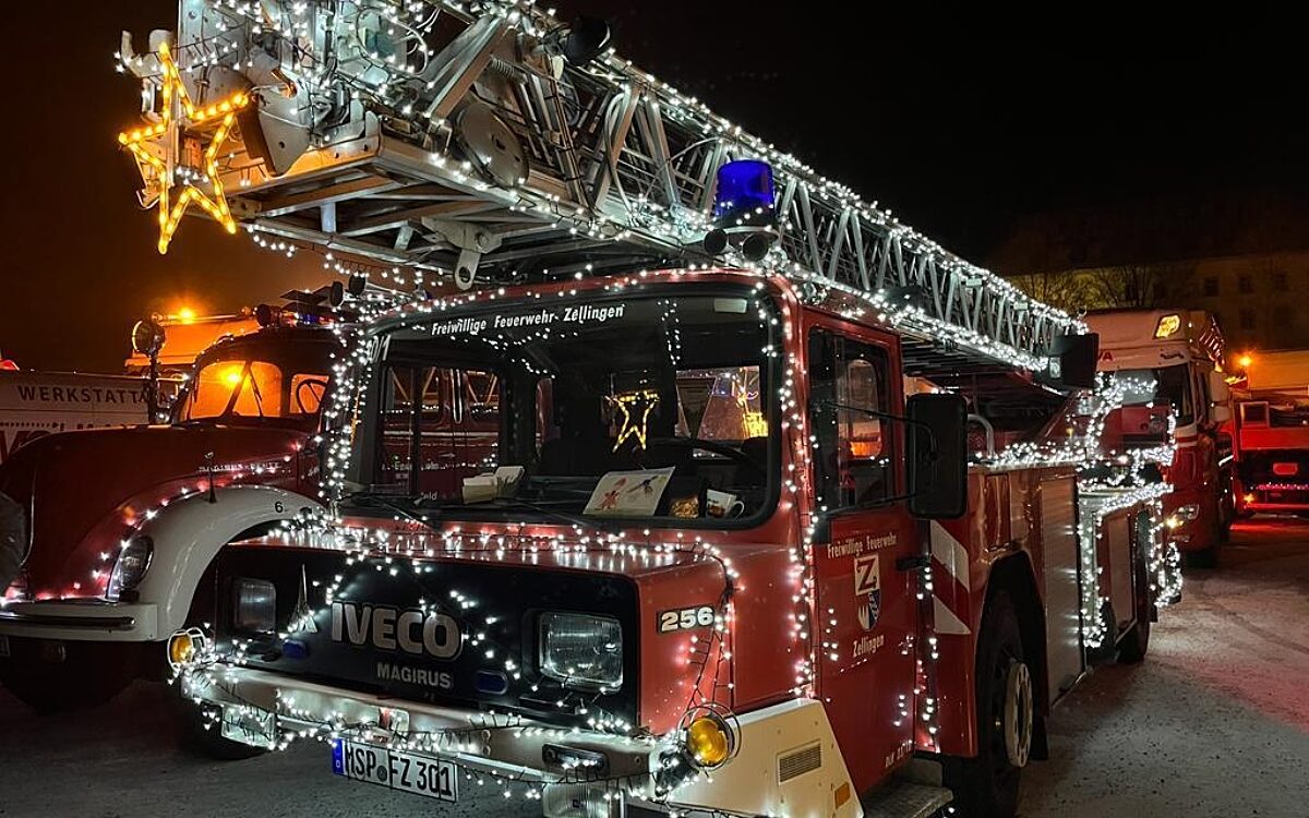 Weihnachtstruck 2023 12 18 124554 fahi