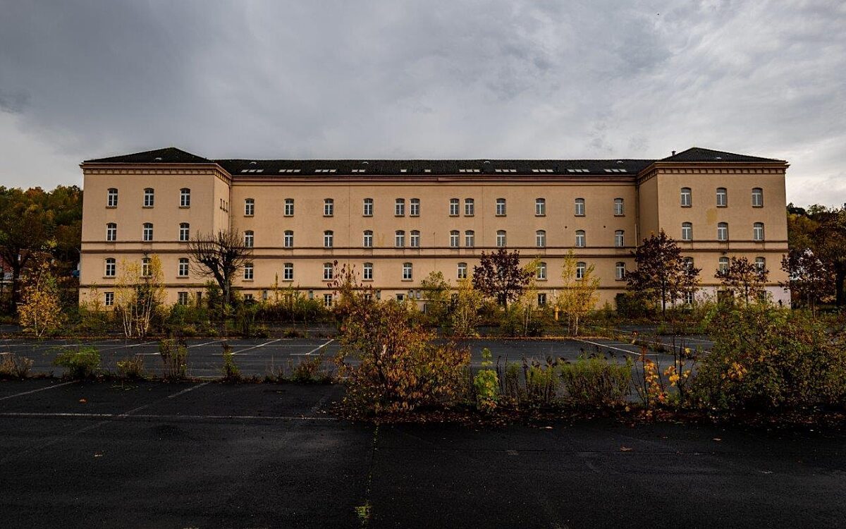 Die Faulenbergkaserne von vorne Die Faulenbergkaserne von vorne