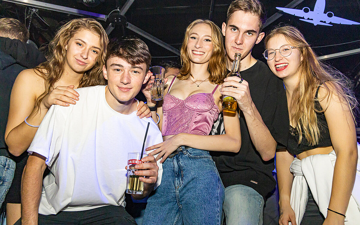 2021 10 16 Airport 33 2021 10 16 Airport 33