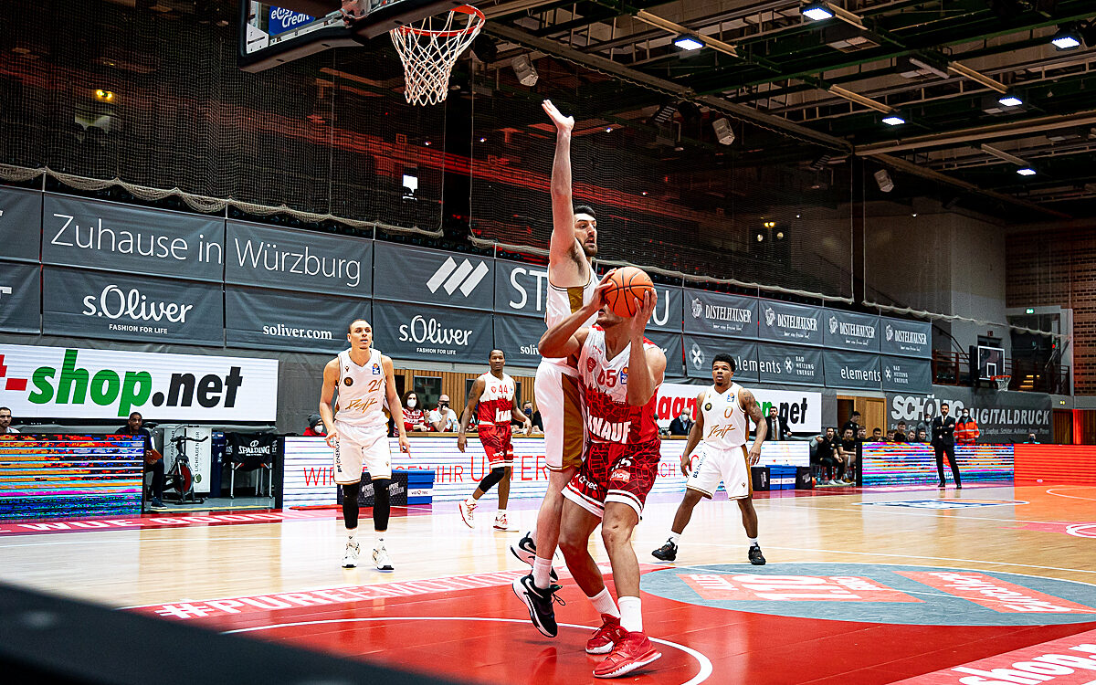 2021 12 12 s Oliver Baskets 10 2021 12 12 s Oliver Baskets 10