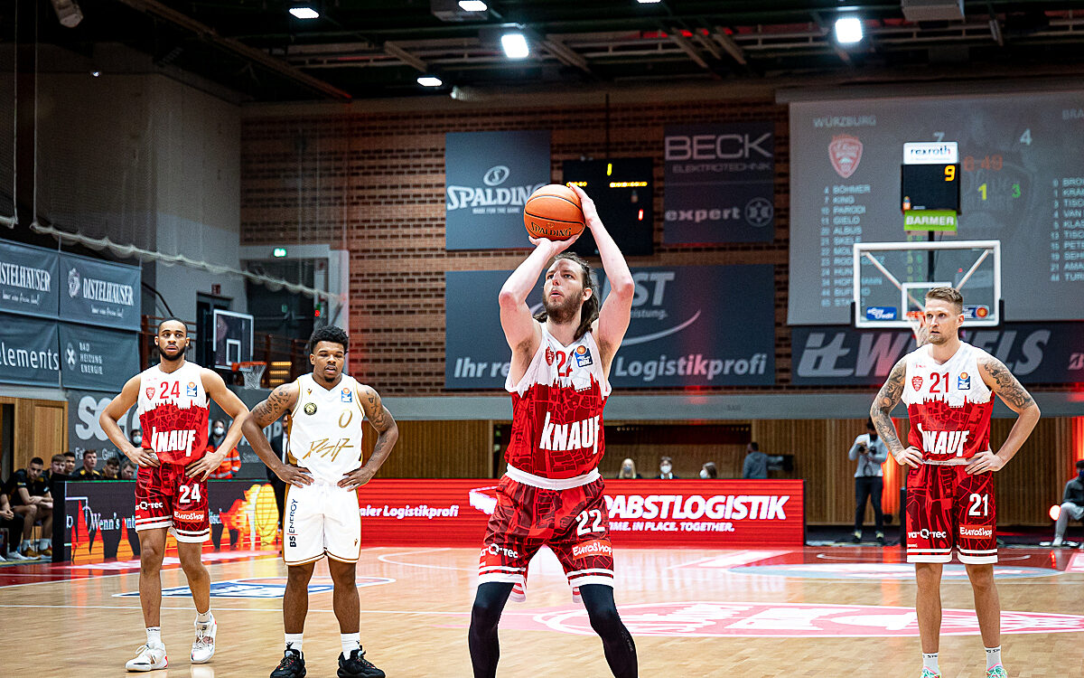 2021 12 12 s Oliver Baskets 13 2021 12 12 s Oliver Baskets 13