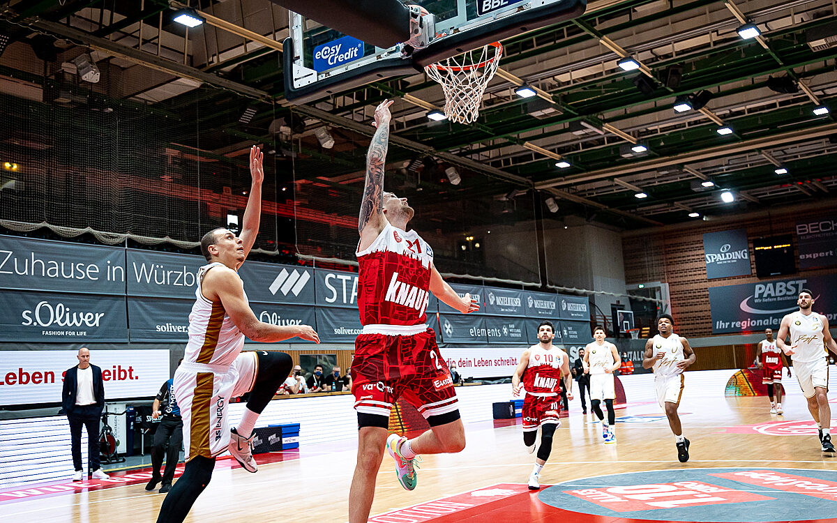 2021 12 12 s Oliver Baskets 16 2021 12 12 s Oliver Baskets 16