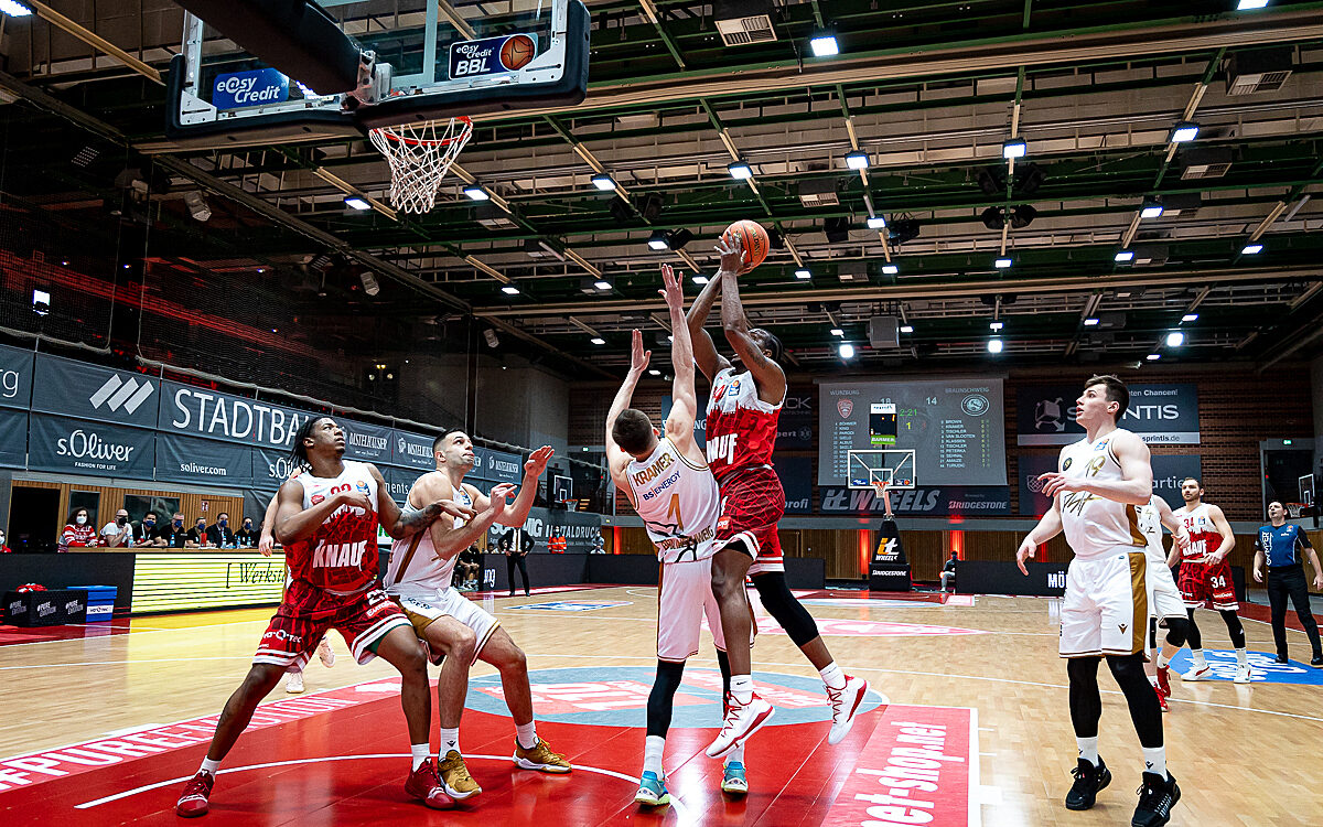 2021 12 12 s Oliver Baskets 21 2021 12 12 s Oliver Baskets 21