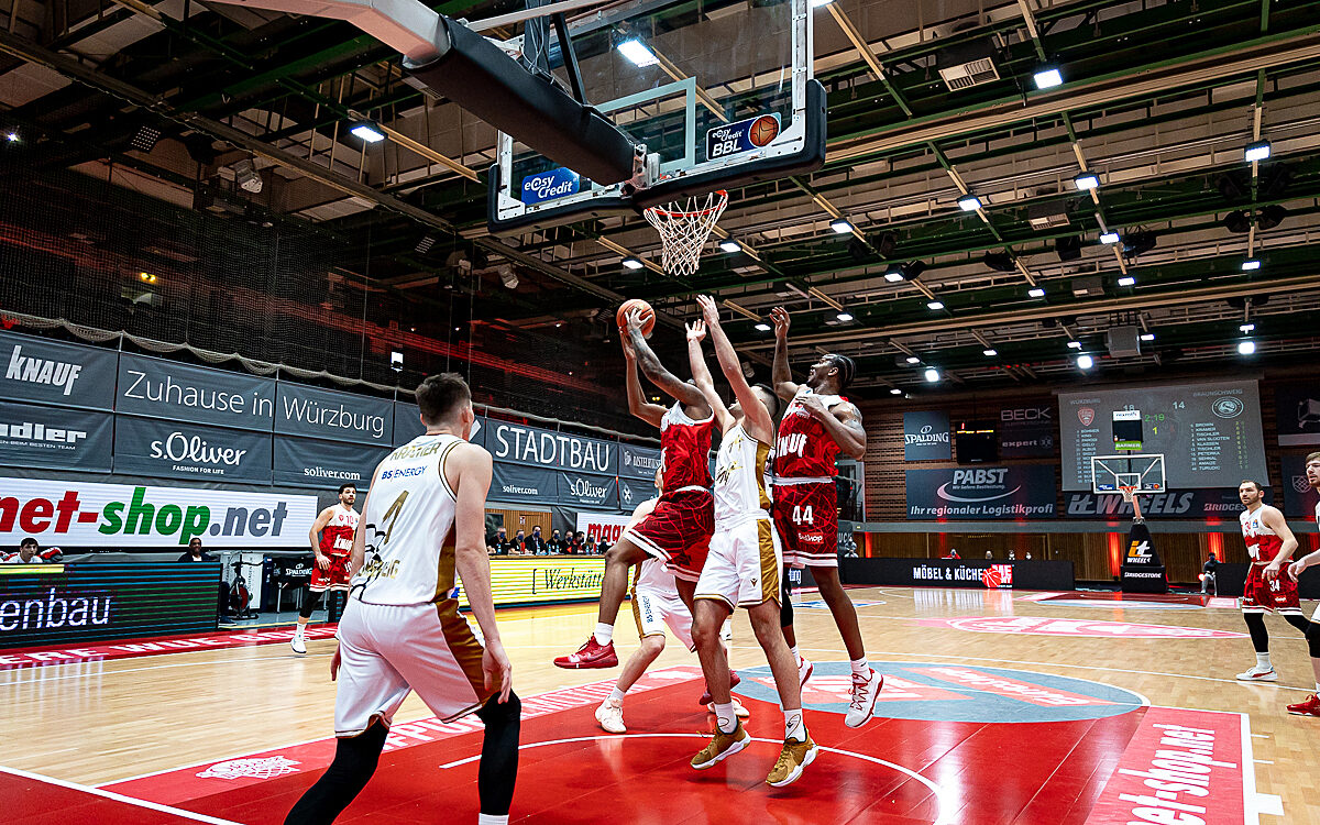 2021 12 12 s Oliver Baskets 22 2021 12 12 s Oliver Baskets 22