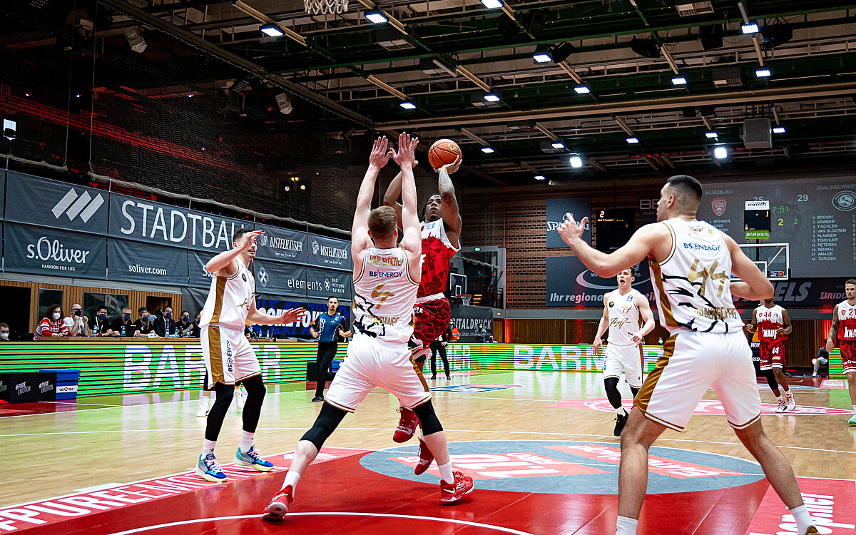 2021 12 12 s Oliver Baskets 27 2021 12 12 s Oliver Baskets 27