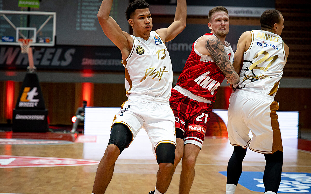 2021 12 12 s Oliver Baskets 33 2021 12 12 s Oliver Baskets 33