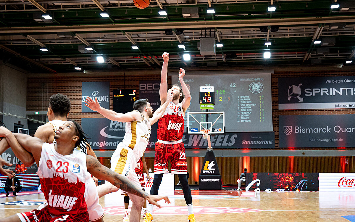 2021 12 12 s Oliver Baskets 34 2021 12 12 s Oliver Baskets 34