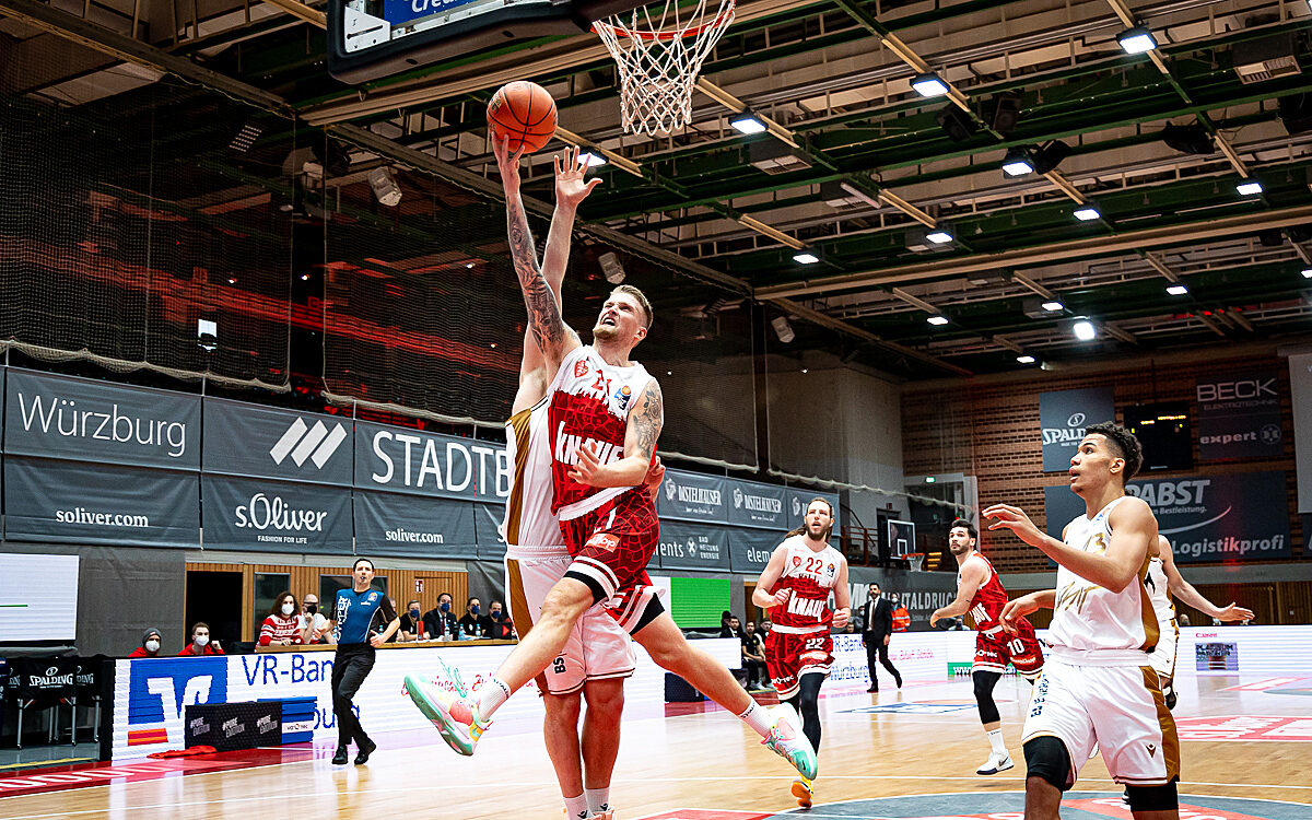 2021 12 12 s Oliver Baskets 37 2021 12 12 s Oliver Baskets 37