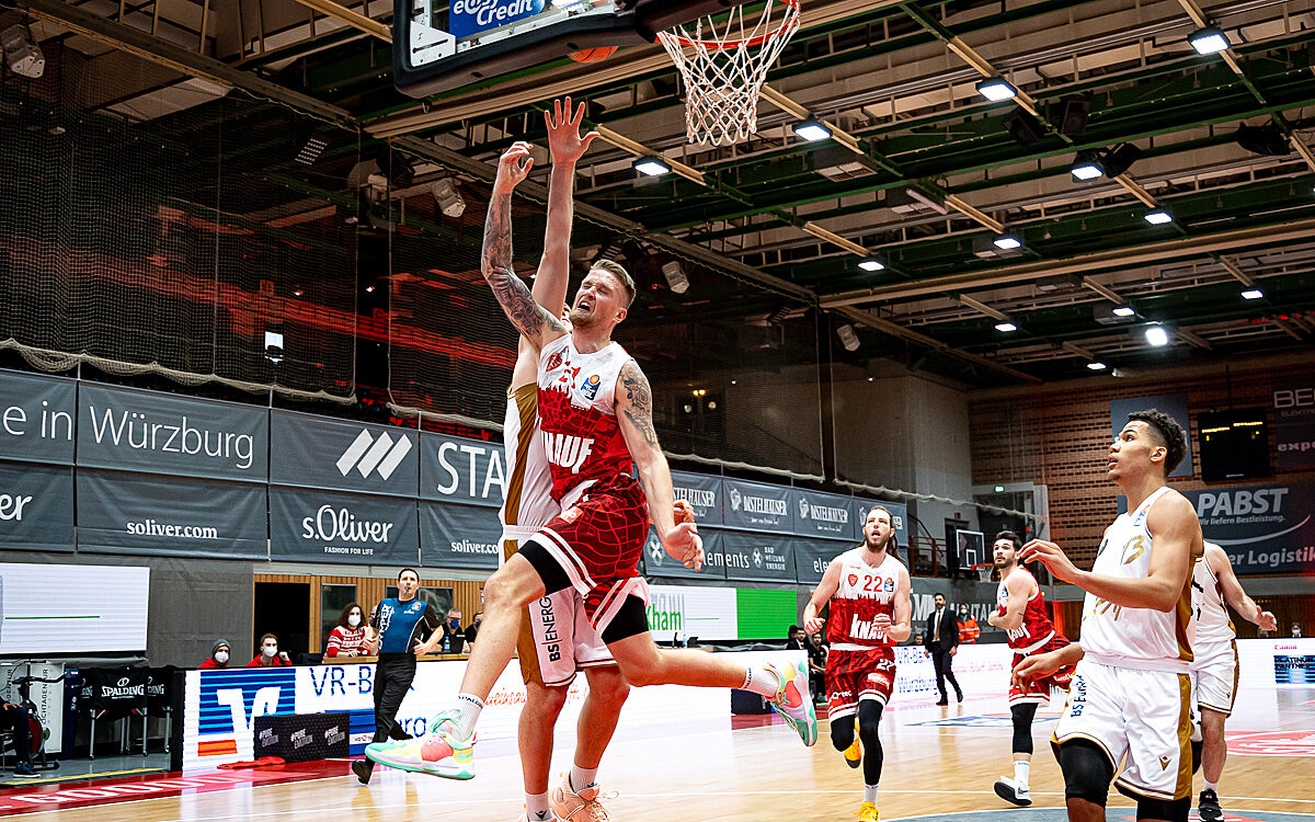 2021 12 12 s Oliver Baskets 38 2021 12 12 s Oliver Baskets 38