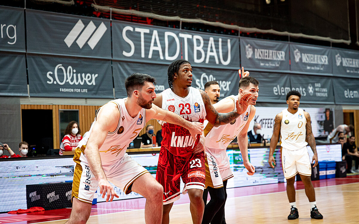 2021 12 12 s Oliver Baskets 45 2021 12 12 s Oliver Baskets 45