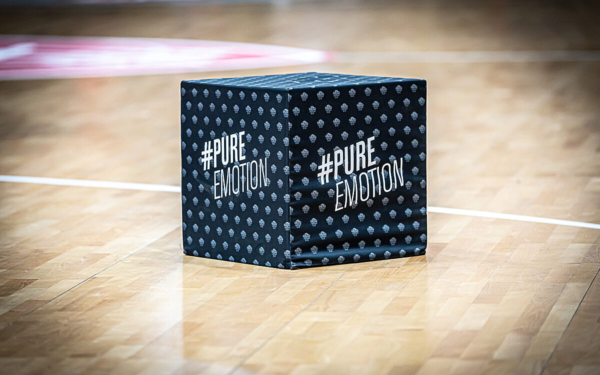 2021 12 27 s Oliver Baskets 1 2021 12 27 s Oliver Baskets 1