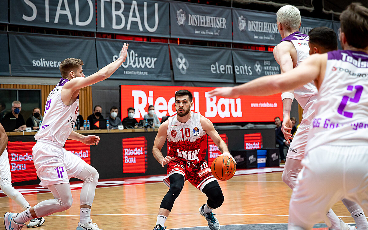 2021 12 27 s Oliver Baskets 14 2021 12 27 s Oliver Baskets 14