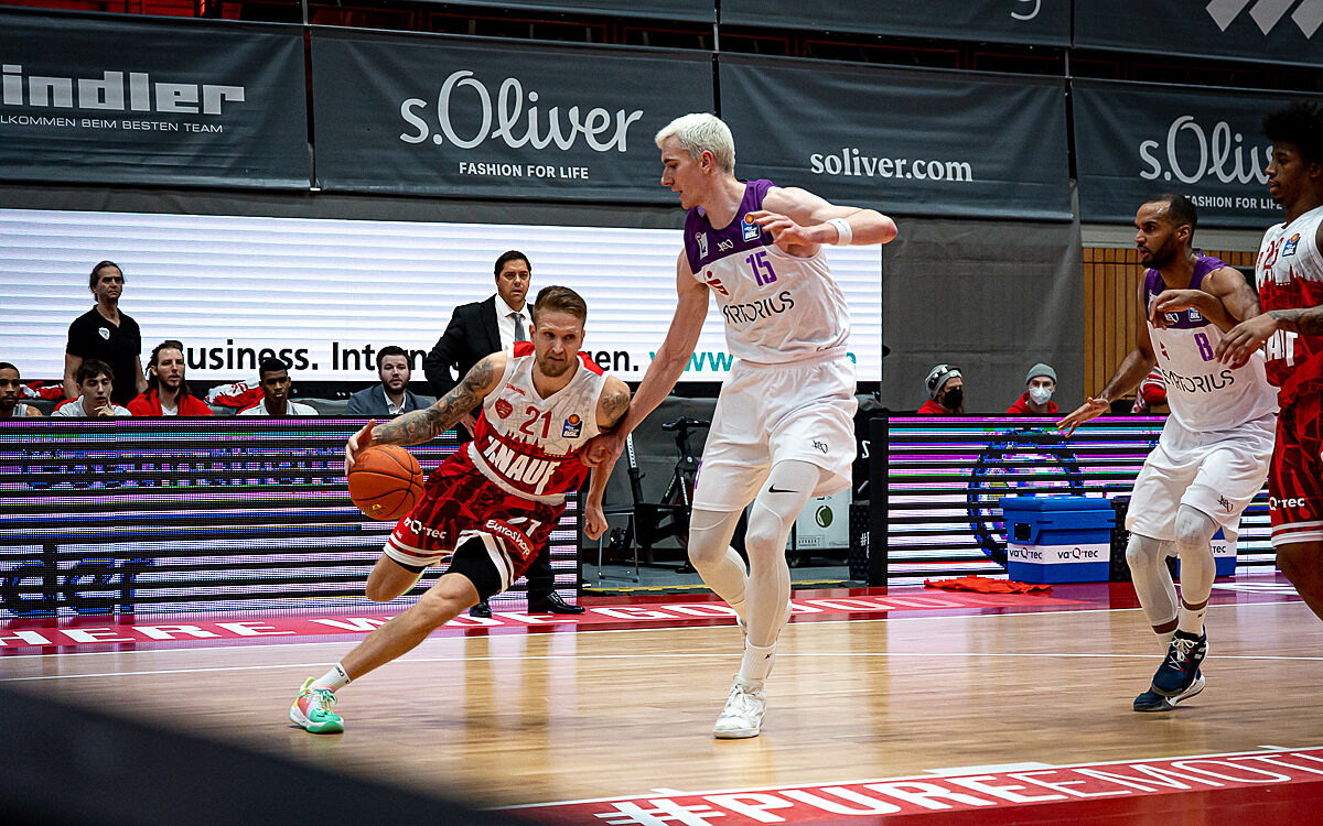 2021 12 27 s Oliver Baskets 20 2021 12 27 s Oliver Baskets 20