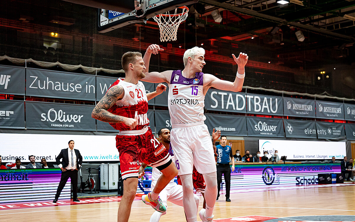 2021 12 27 s Oliver Baskets 23 2021 12 27 s Oliver Baskets 23