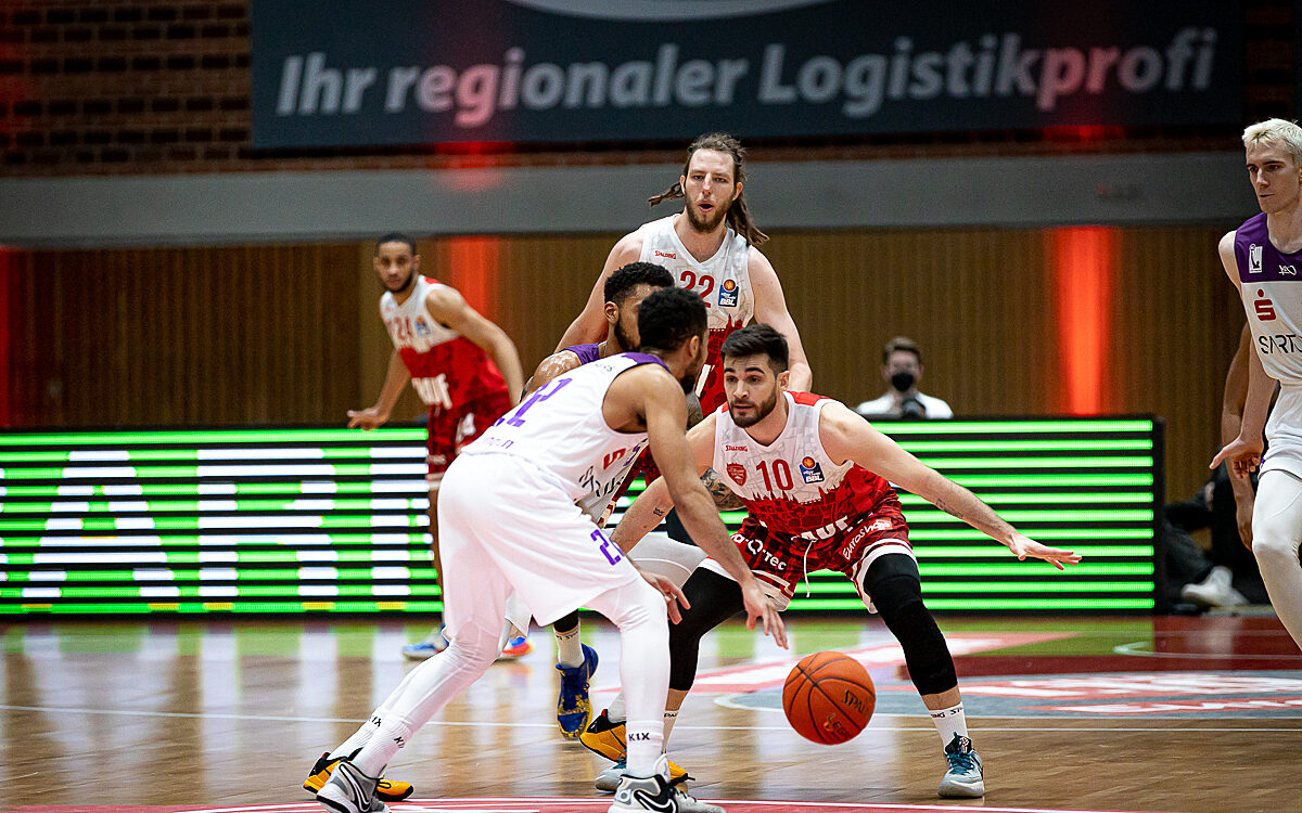 2021 12 27 s Oliver Baskets 43 2021 12 27 s Oliver Baskets 43