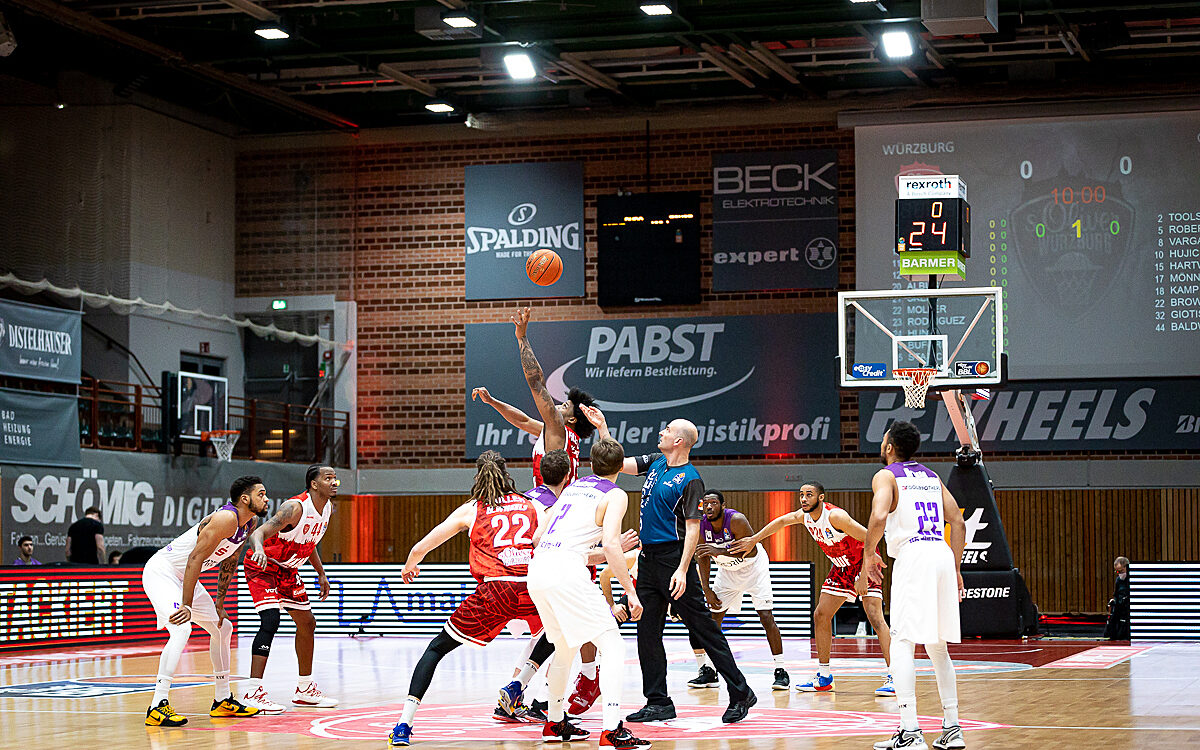 2021 12 27 s Oliver Baskets 7 2021 12 27 s Oliver Baskets 7