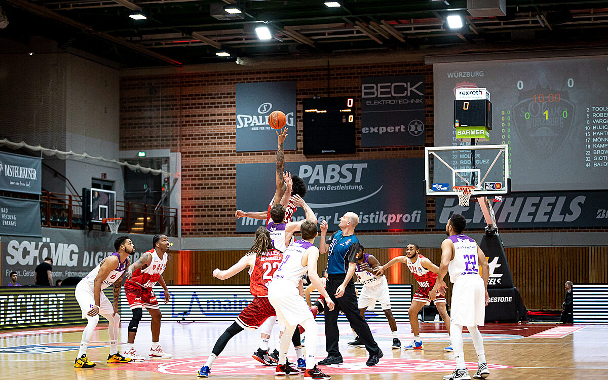 2021 12 27 s Oliver Baskets 8 2021 12 27 s Oliver Baskets 8