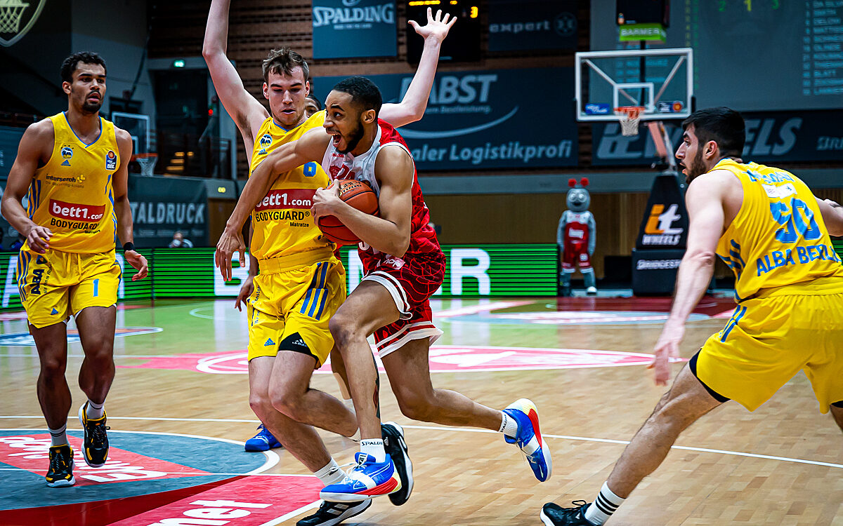 2022 01 30 s Oliver Baskets 22 2022 01 30 s Oliver Baskets 22