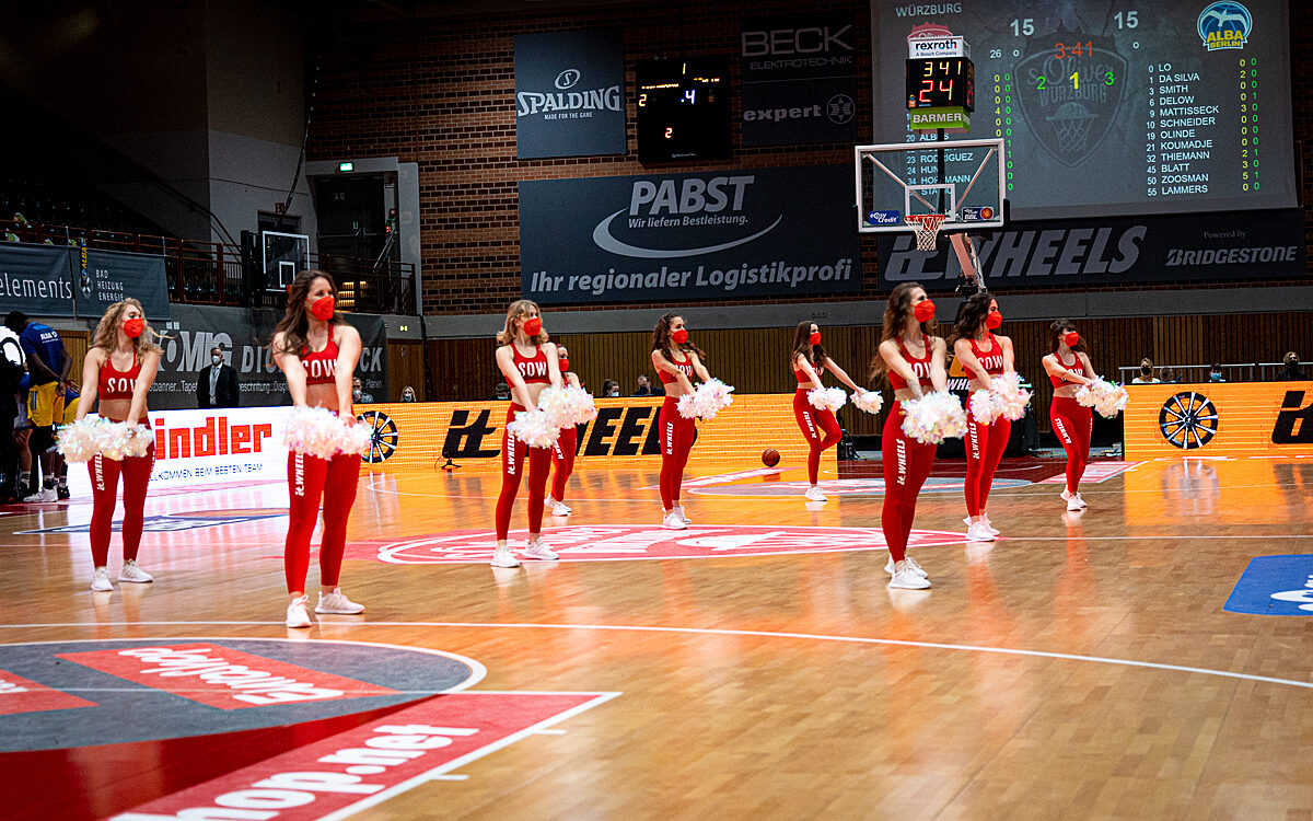 2022 01 30 s Oliver Baskets 28 2022 01 30 s Oliver Baskets 28