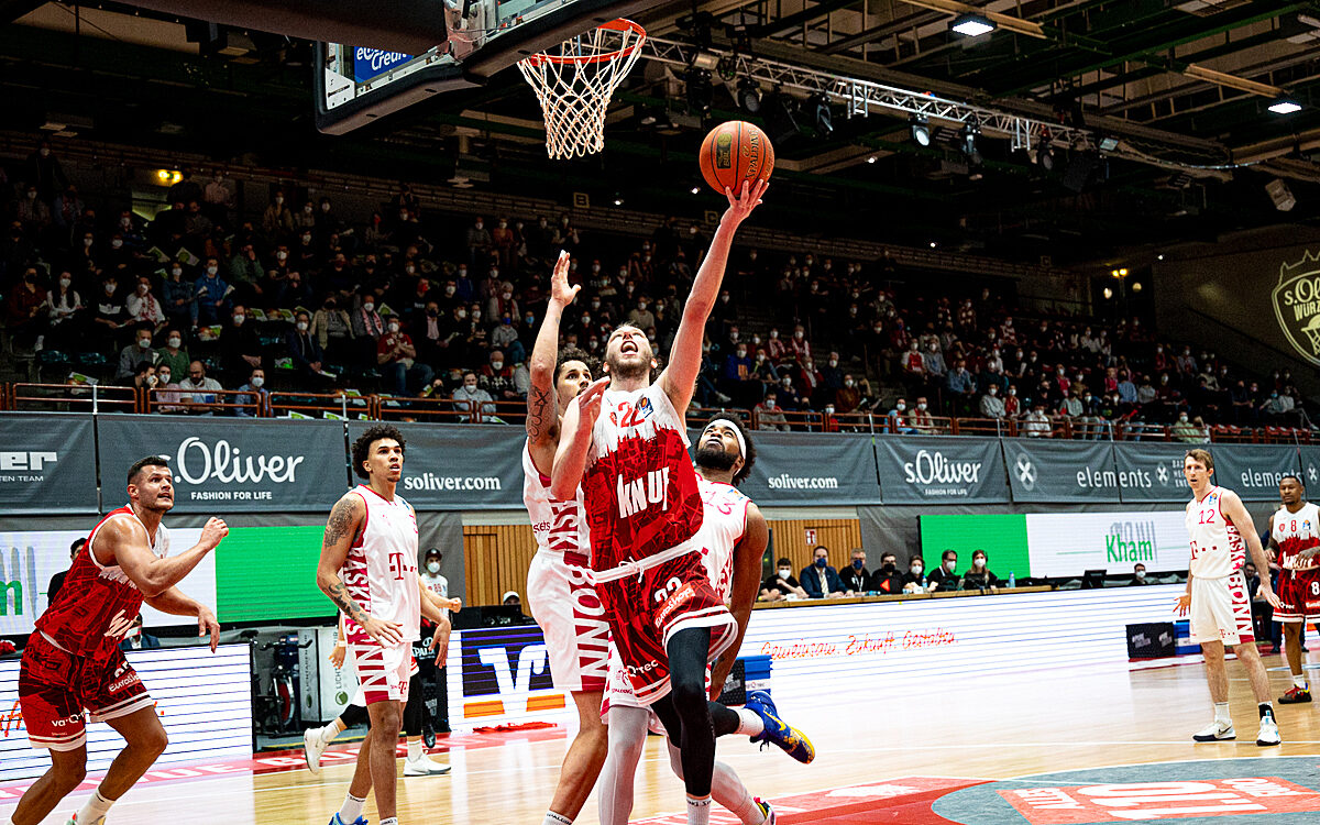 2022 02 16 s Oliver Baskets 12 2022 02 16 s Oliver Baskets 12