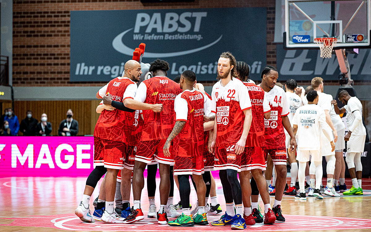 2022 03 19 s Oliver Baskets 20 2022 03 19 s Oliver Baskets 20