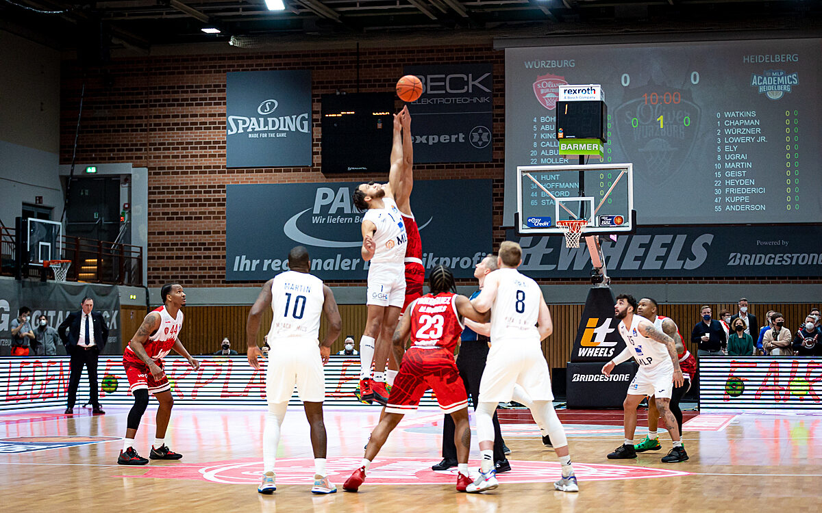 2022 03 19 s Oliver Baskets 26 2022 03 19 s Oliver Baskets 26