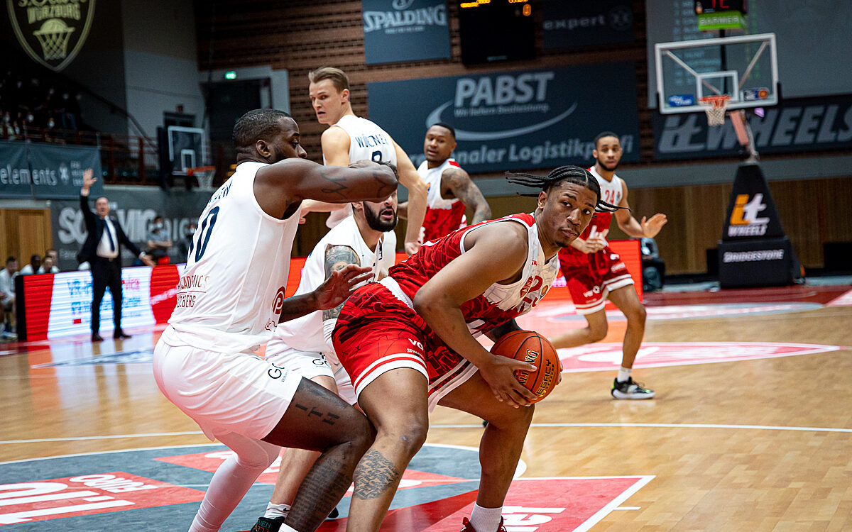 2022 03 19 s Oliver Baskets 27 2022 03 19 s Oliver Baskets 27