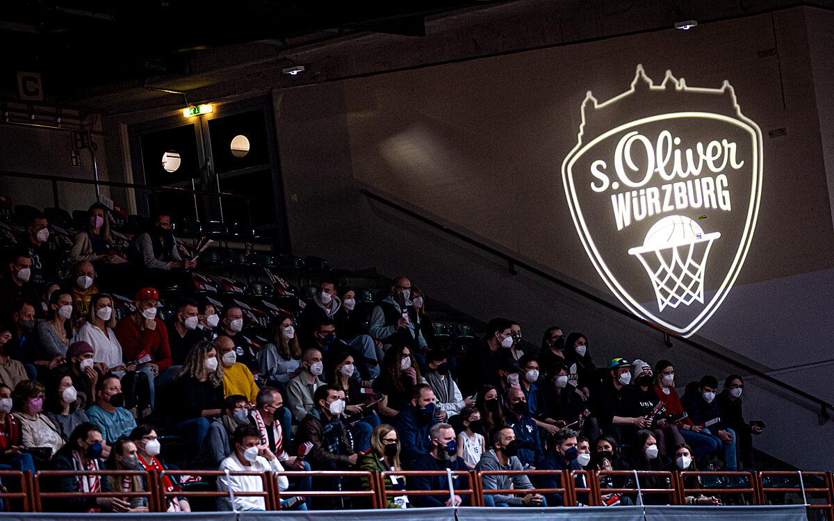 2022 03 19 s Oliver Baskets 50 2022 03 19 s Oliver Baskets 50