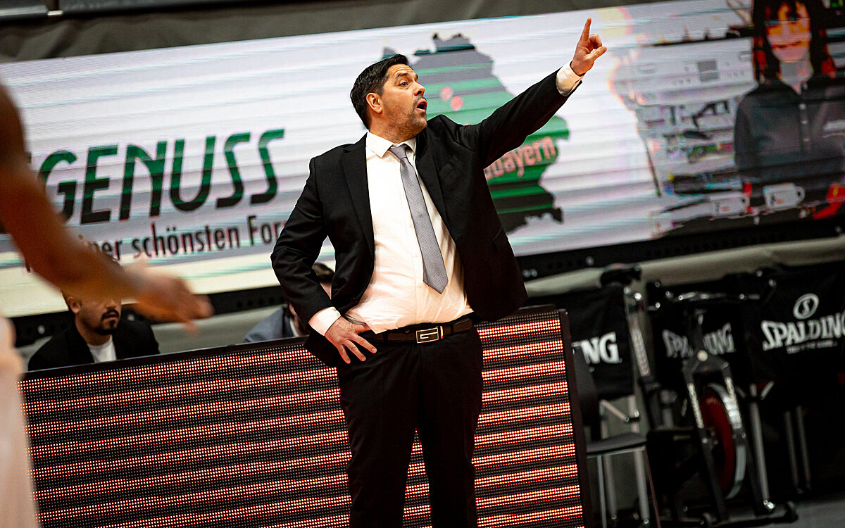 2022 03 19 s Oliver Baskets 62 2022 03 19 s Oliver Baskets 62