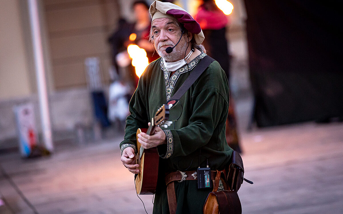 2022 03 27 Feuershow Rathausplatz 1 2022 03 27 Feuershow Rathausplatz 1