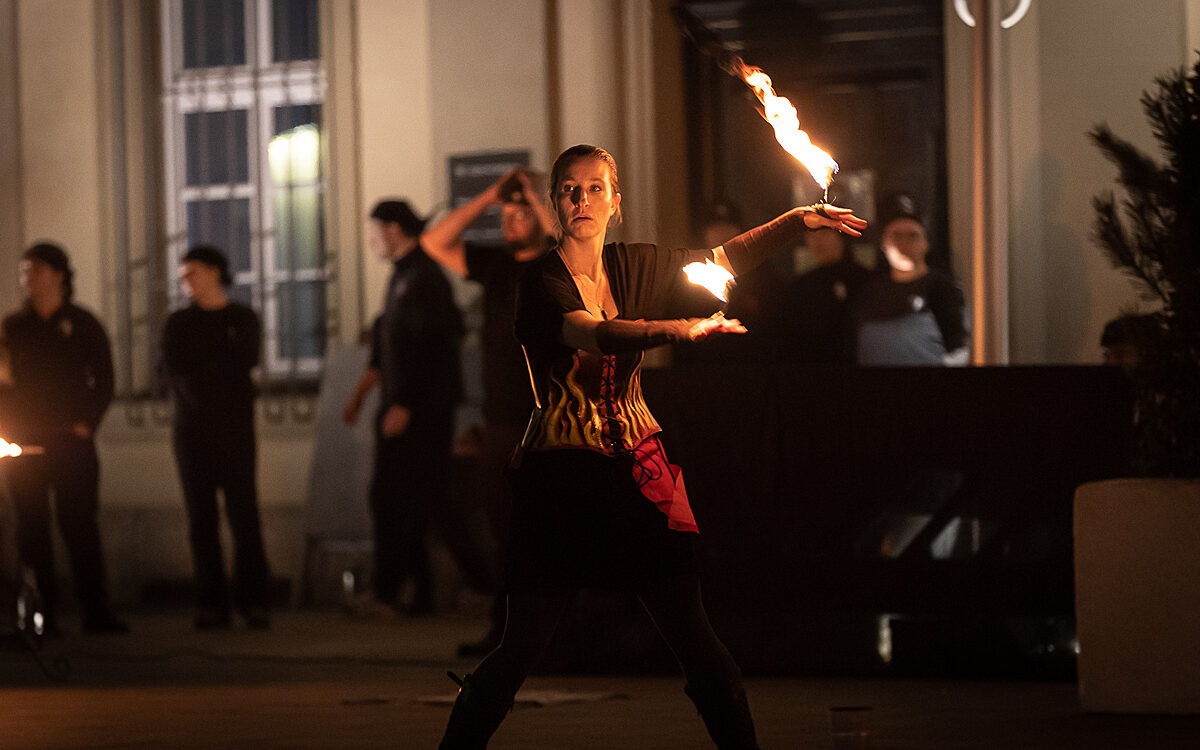 2022 03 27 Feuershow Rathausplatz 25 2022 03 27 Feuershow Rathausplatz 25