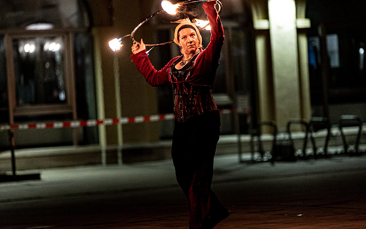 2022 03 27 Feuershow Rathausplatz 27 2022 03 27 Feuershow Rathausplatz 27