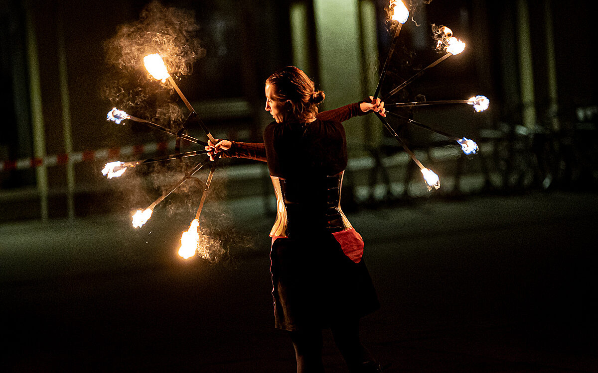 2022 03 27 Feuershow Rathausplatz 29 2022 03 27 Feuershow Rathausplatz 29