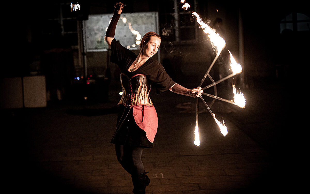 2022 03 27 Feuershow Rathausplatz 39 2022 03 27 Feuershow Rathausplatz 39