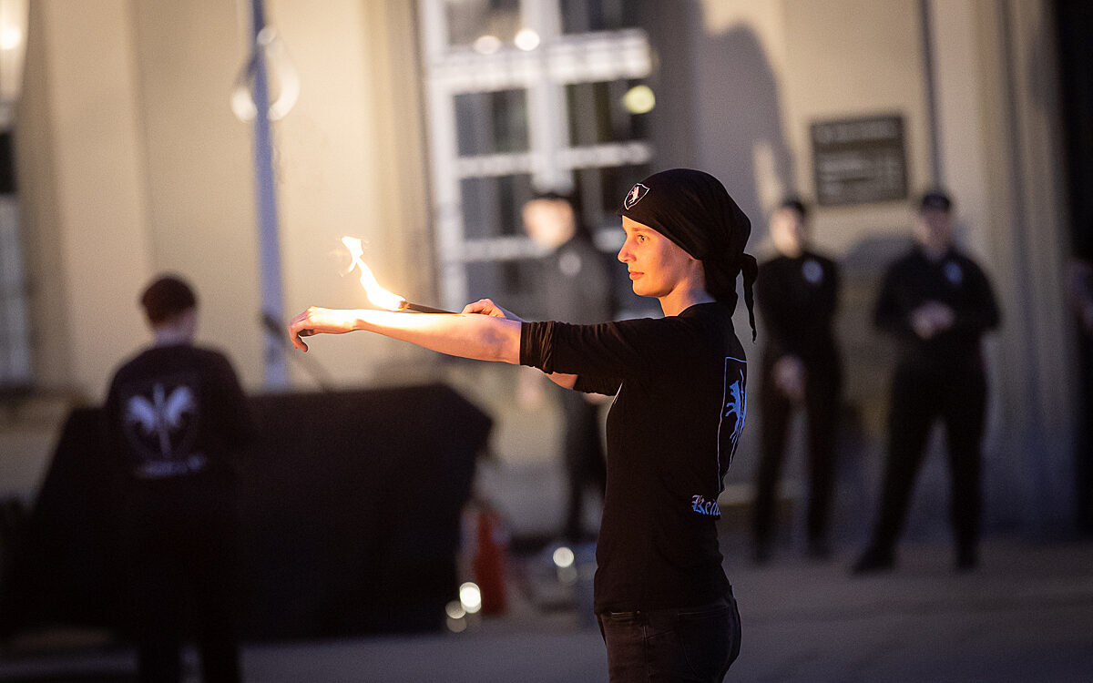 2022 03 27 Feuershow Rathausplatz 4 2022 03 27 Feuershow Rathausplatz 4