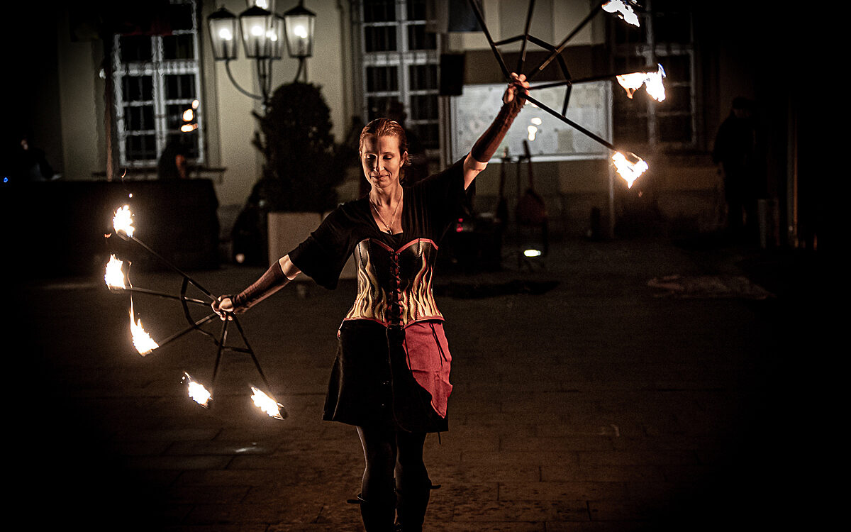 2022 03 27 Feuershow Rathausplatz 48 2022 03 27 Feuershow Rathausplatz 48